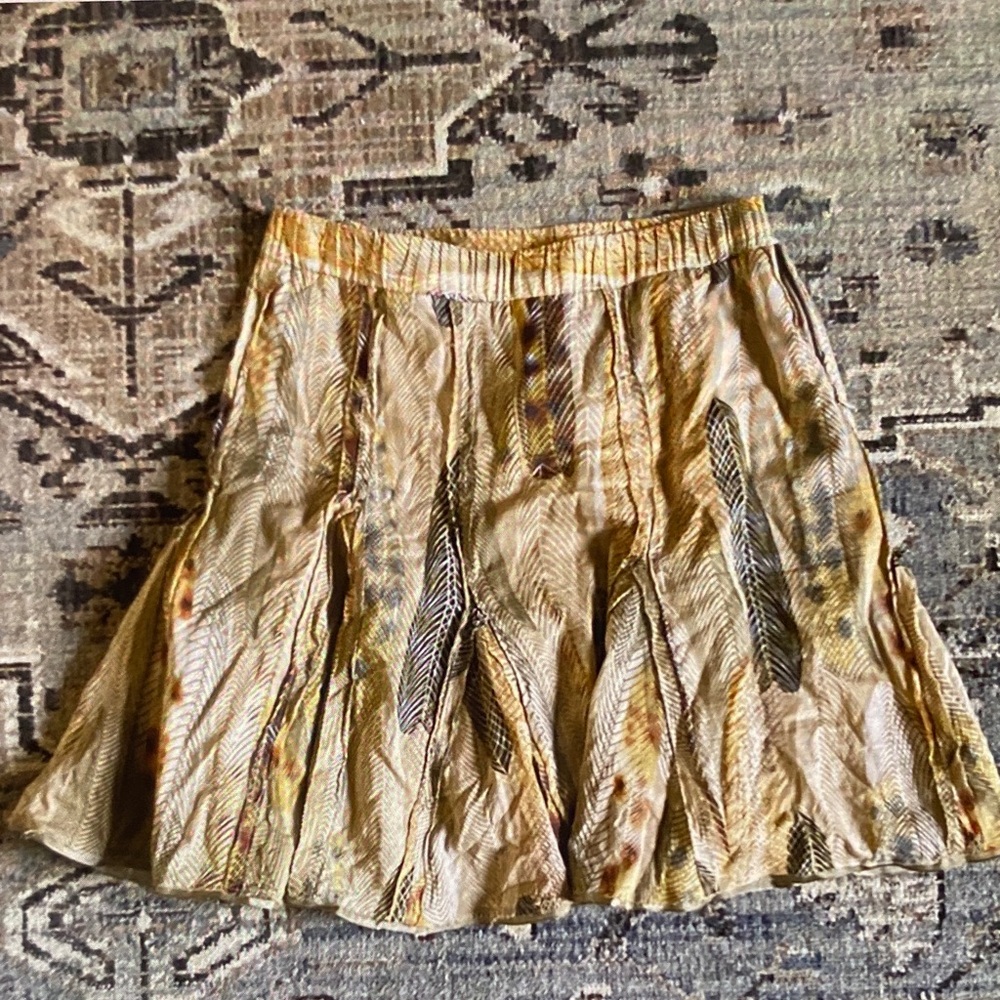 Chic A-Line Skirt in Gold and Brown